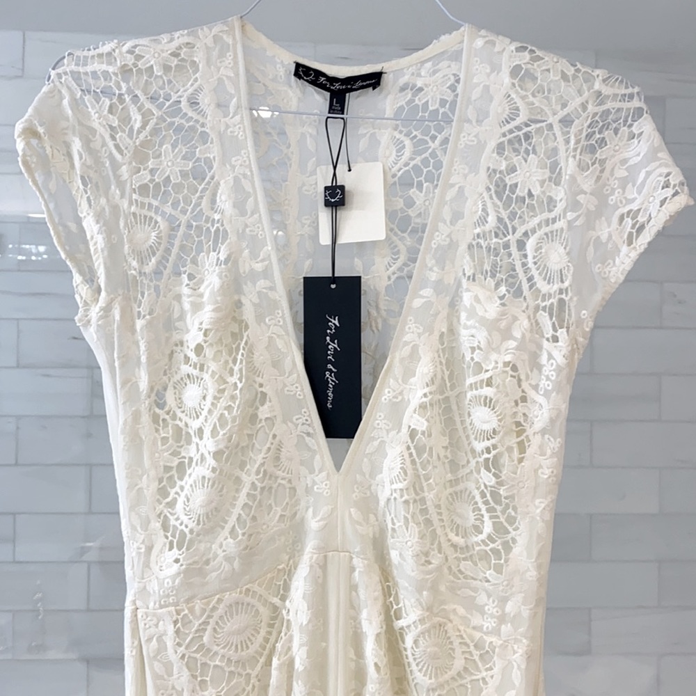 White Lace Sexy Body Con Bridal Gown